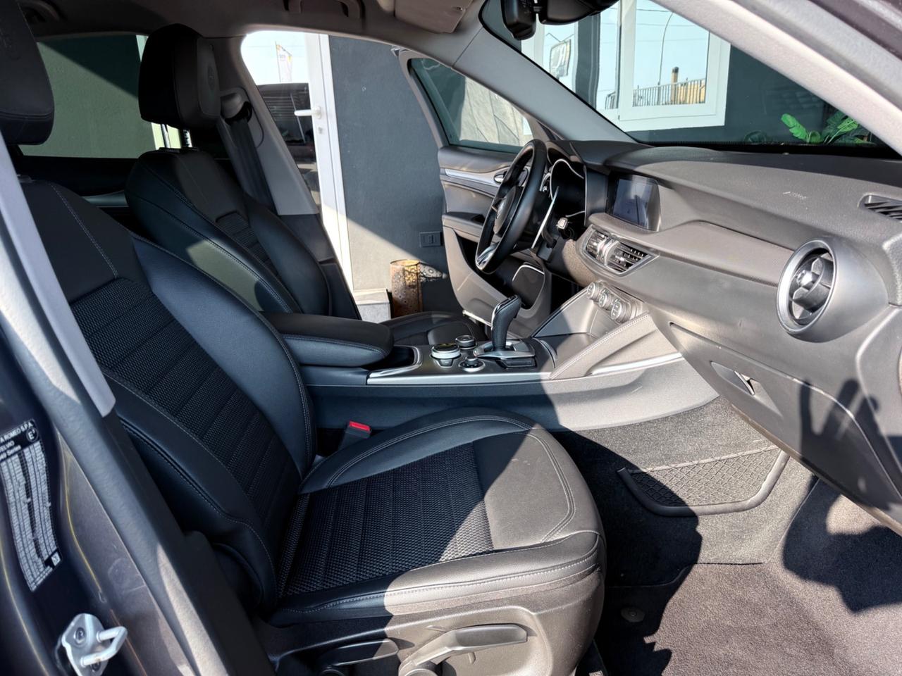 Alfa Romeo Stelvio 2.2 Turbodiesel 190 CV AT8 Q4 Sprint