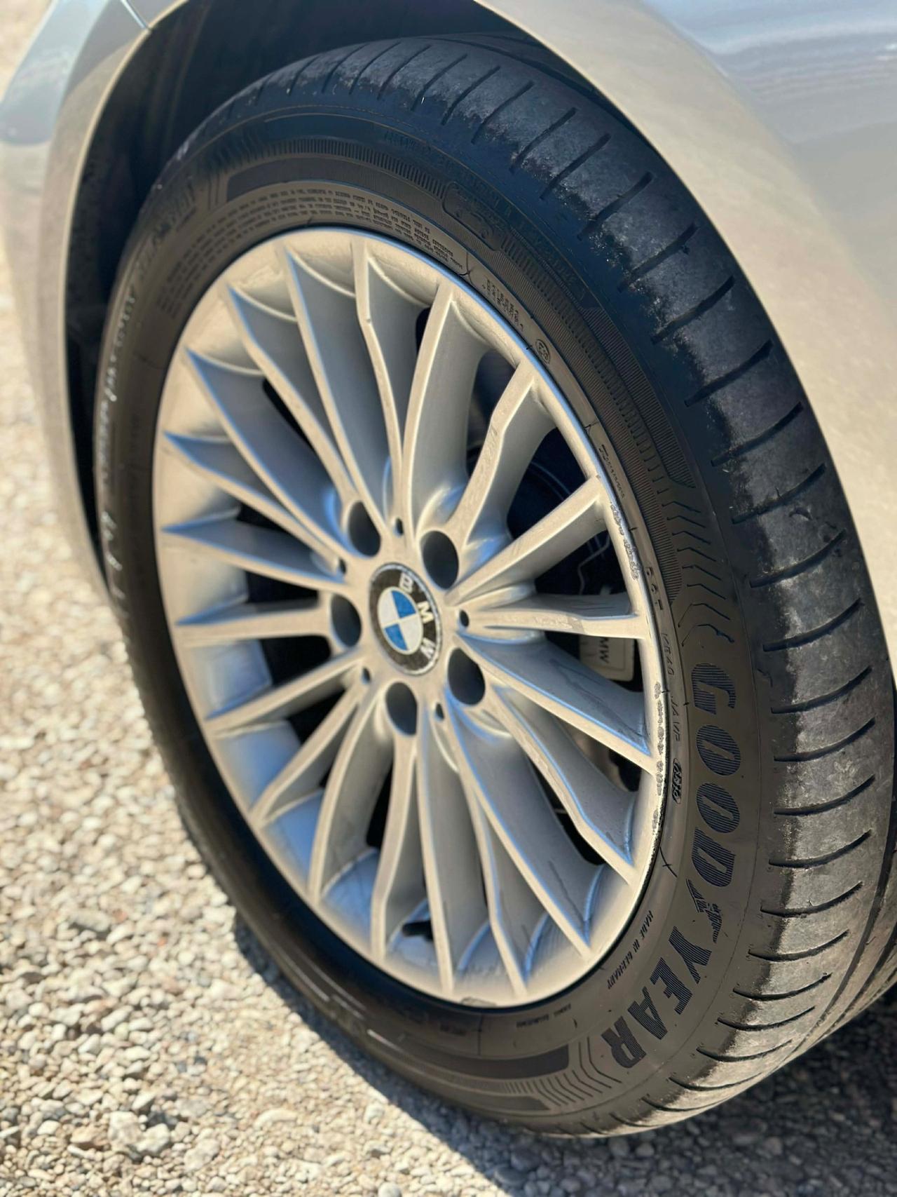 Bmw 320d LUXURY KMCERT UNICOPR KMCERT