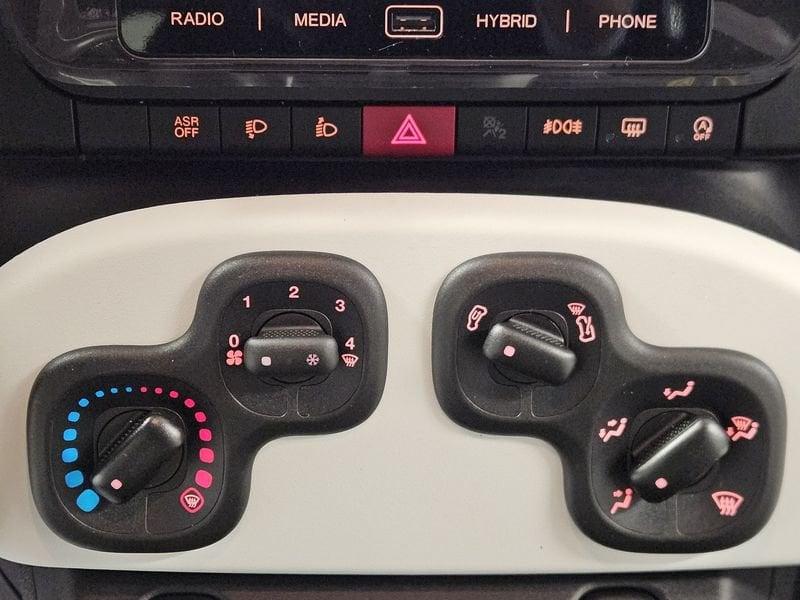 FIAT Panda 1.0 FireFly S&S Hybrid Pandina