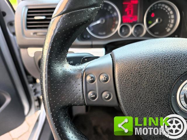 VOLKSWAGEN Golf 3.2 VR6 4mot. 3p. DSG R32