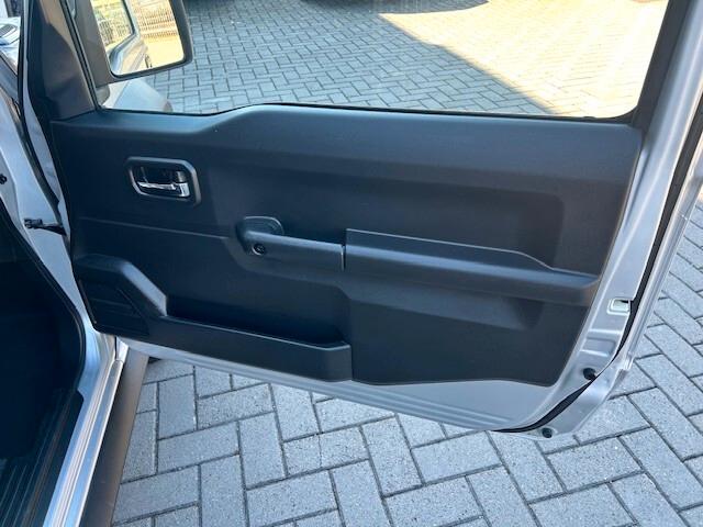 Suzuki Jimny 1.5 5MT Top