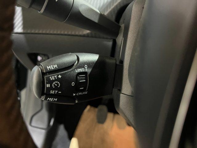PEUGEOT 208 1.2 T 100CV 5p Allure /PARK PLUS/CAR PLAY-NAVIG.