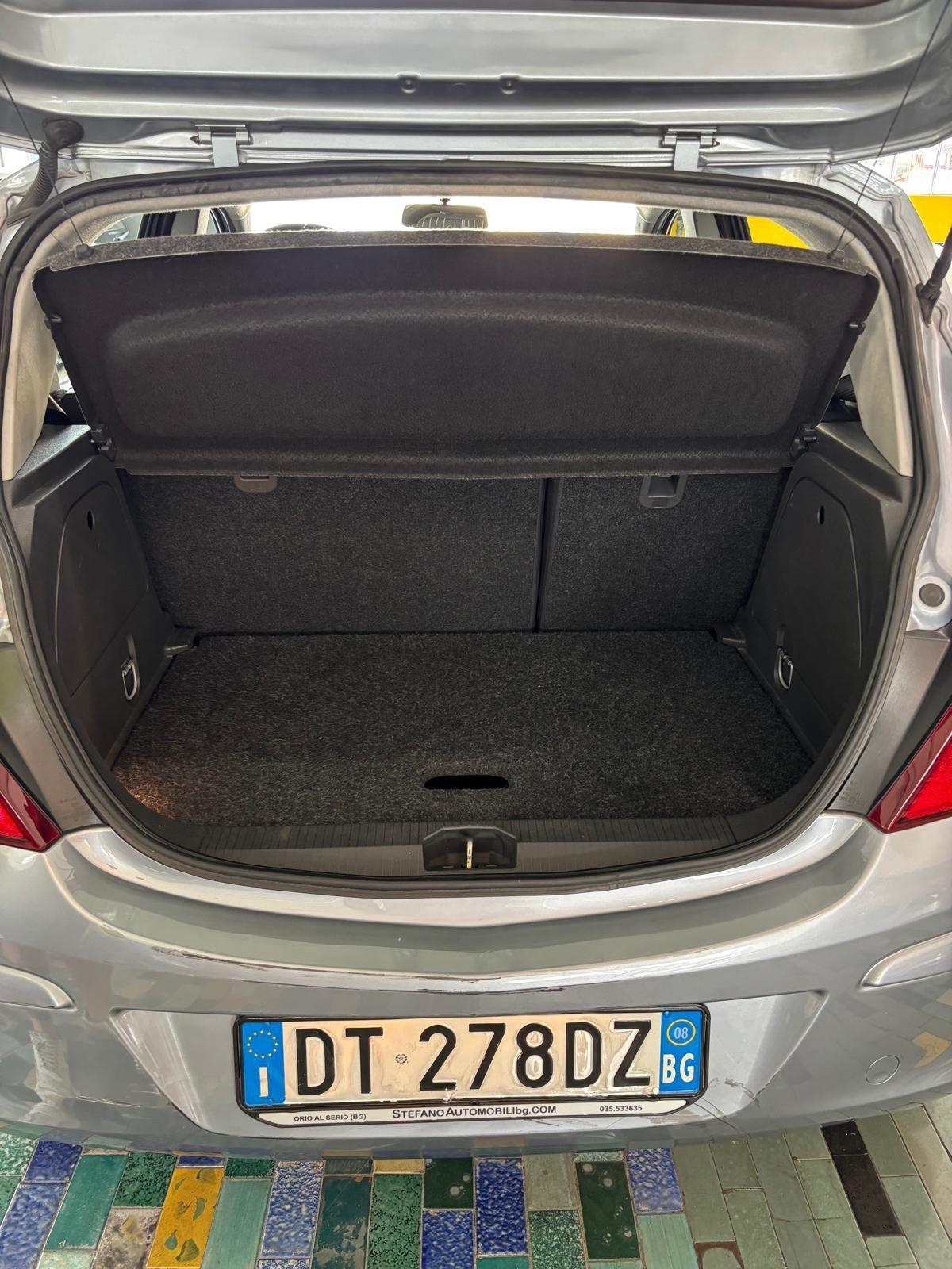 Opel Corsa 1.2 5 porte Enjoy
