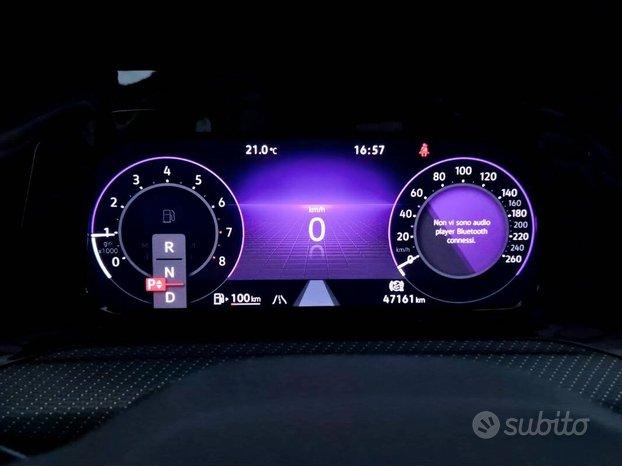 Volkswagen Golf 1.5 etsi evo R-Line 130cv dsg