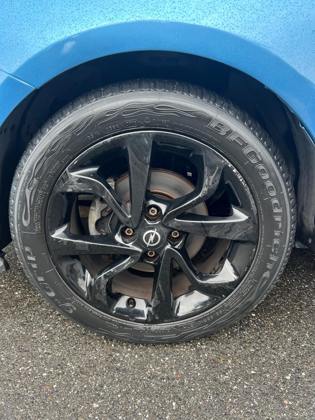 Opel Corsa 1.2 5 porte Advance