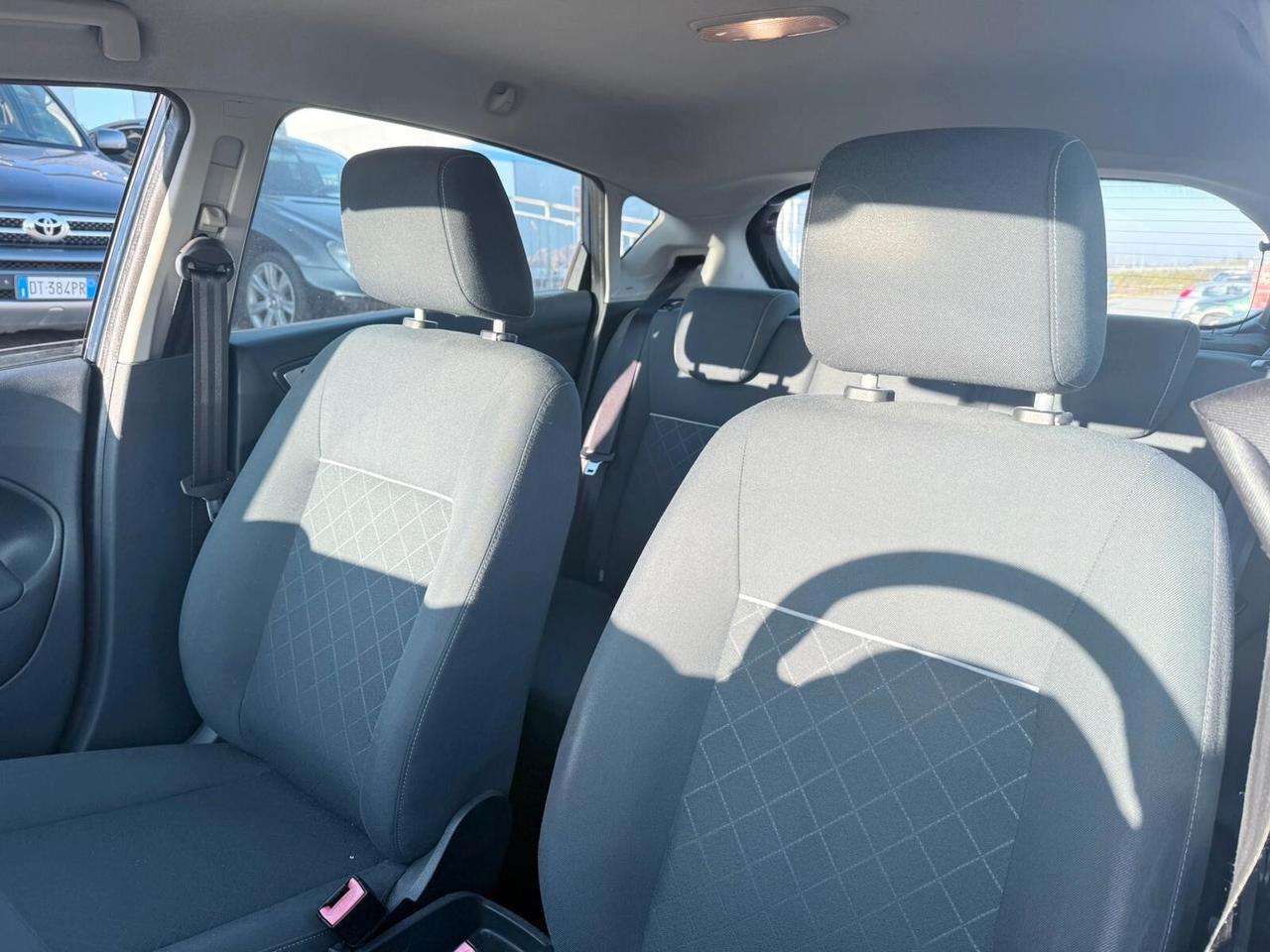 Ford Fiesta 1.2 BENZINA 2012 NEOP.