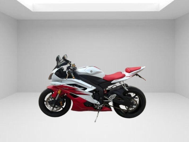 Yamaha YZF R6 RACING