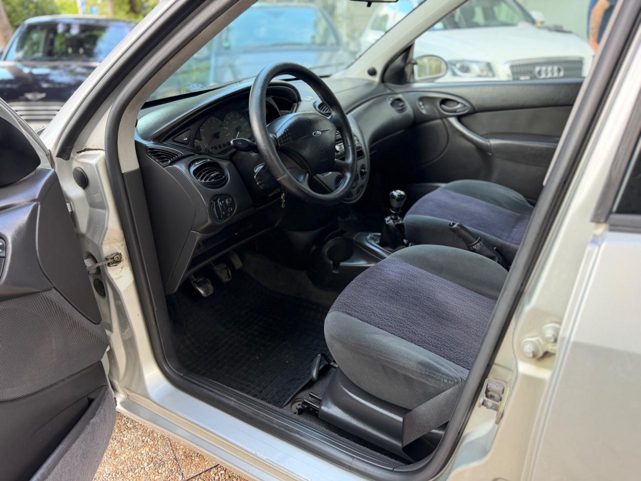 Ford Focus 1.8 TDDi cat SW Ghia