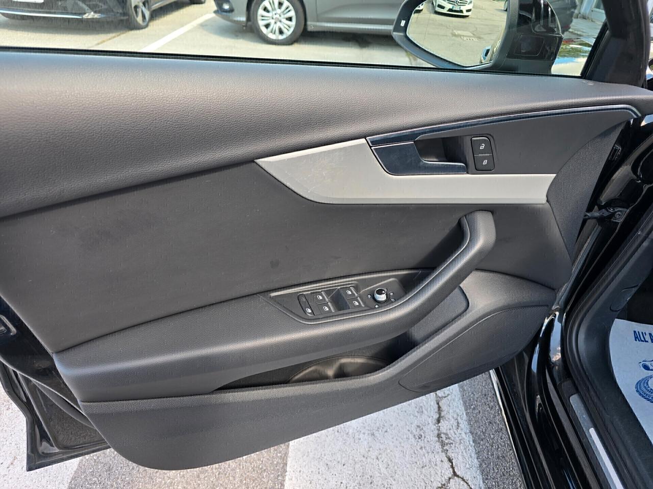 Audi A4 Avant 40 TDI quattro S tronic Bus. 2020