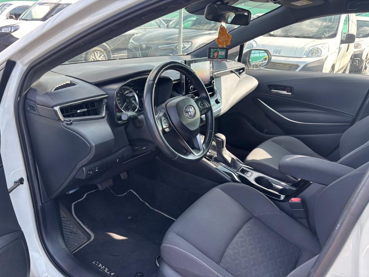 Toyota Corolla Touring Sports 1.8 Hybrid Business Tech