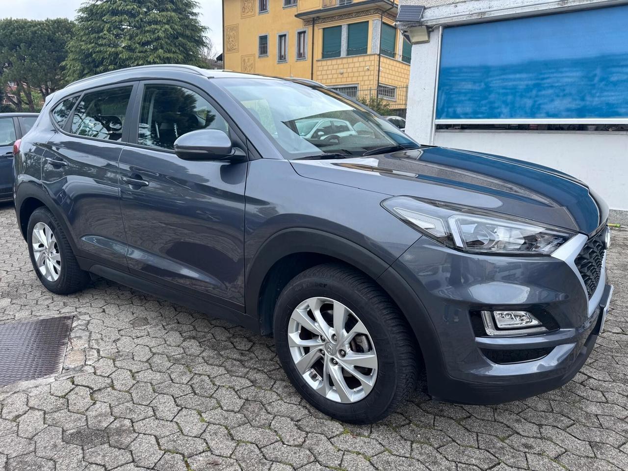 Hyundai Tucson 1.6 CRDi Exellence*EURO6*NAVI*CERCHI