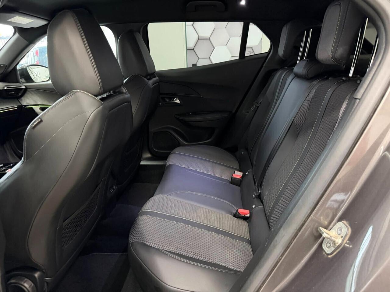 Peugeot 2008 BlueHDi 130 S&S EAT8 GT Line