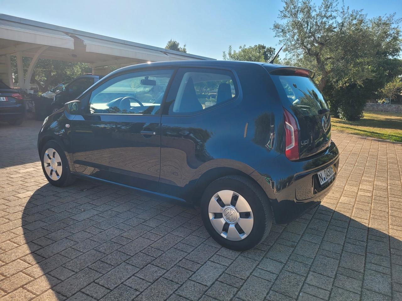 Volkswagen up! 1.0 75 CV 3p. take up!