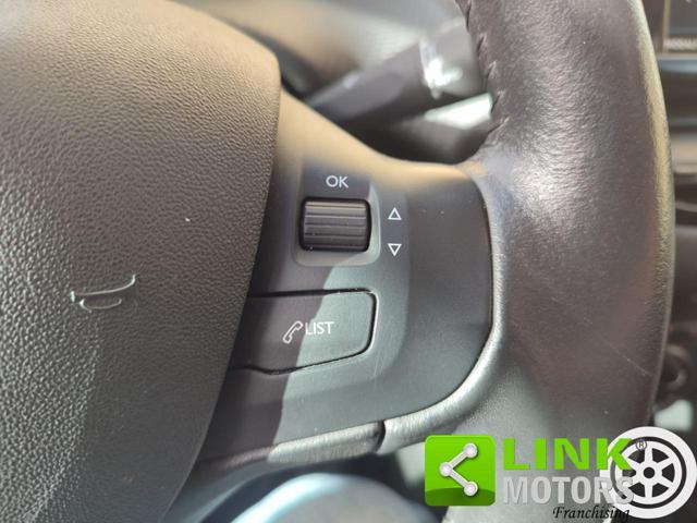 PEUGEOT 208 1° serie PureTech 82 Stop&Start 5 porte Signature