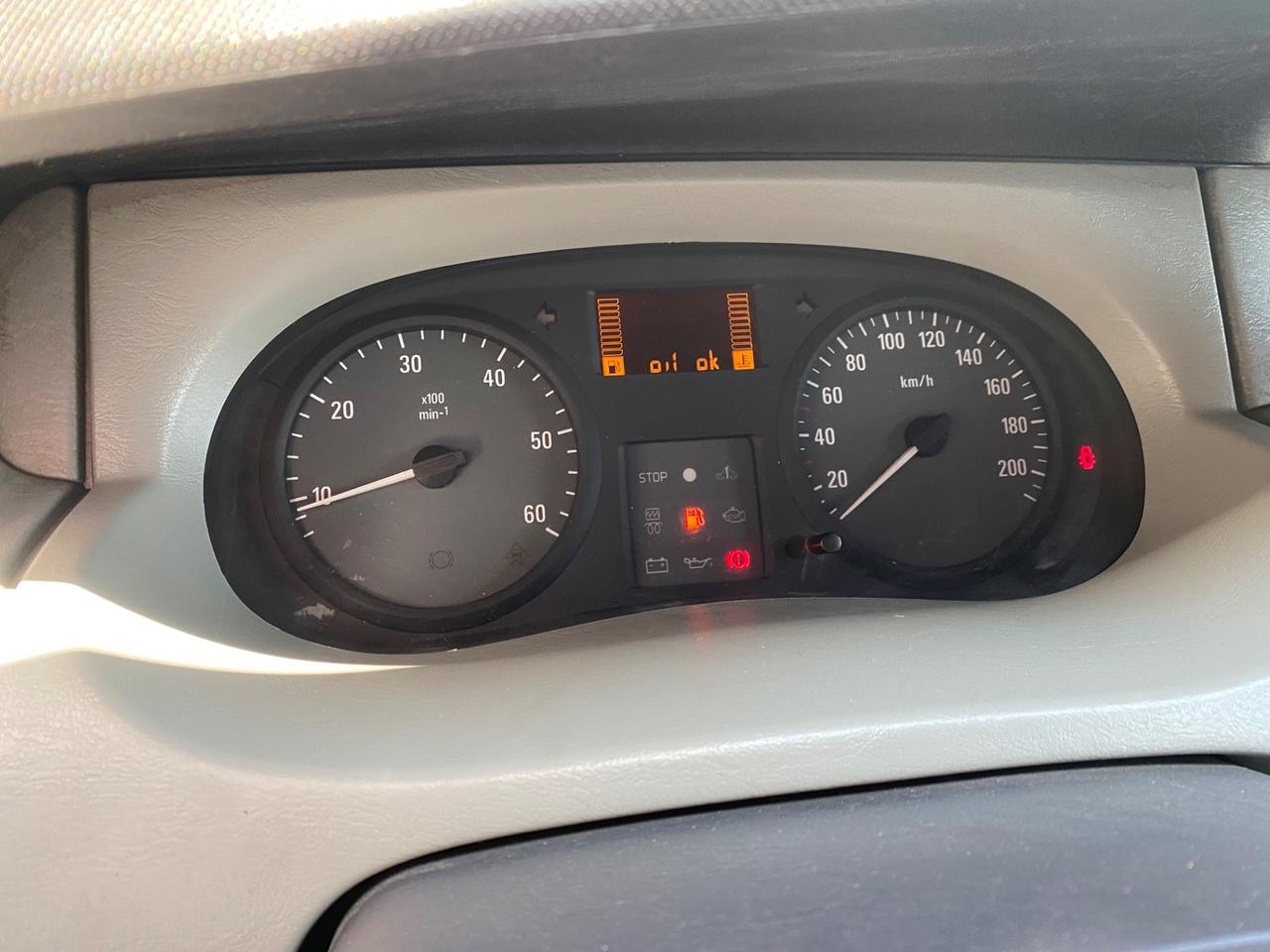 Opel Vivaro 29 1.9 CDTI/100CV PC-TA Furgone