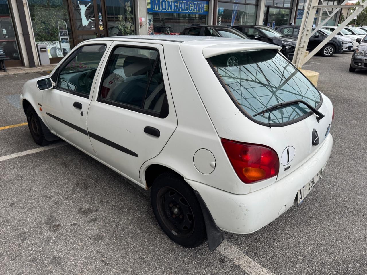 Ford Fiesta 1.2i 16V cat 5 porte Techno