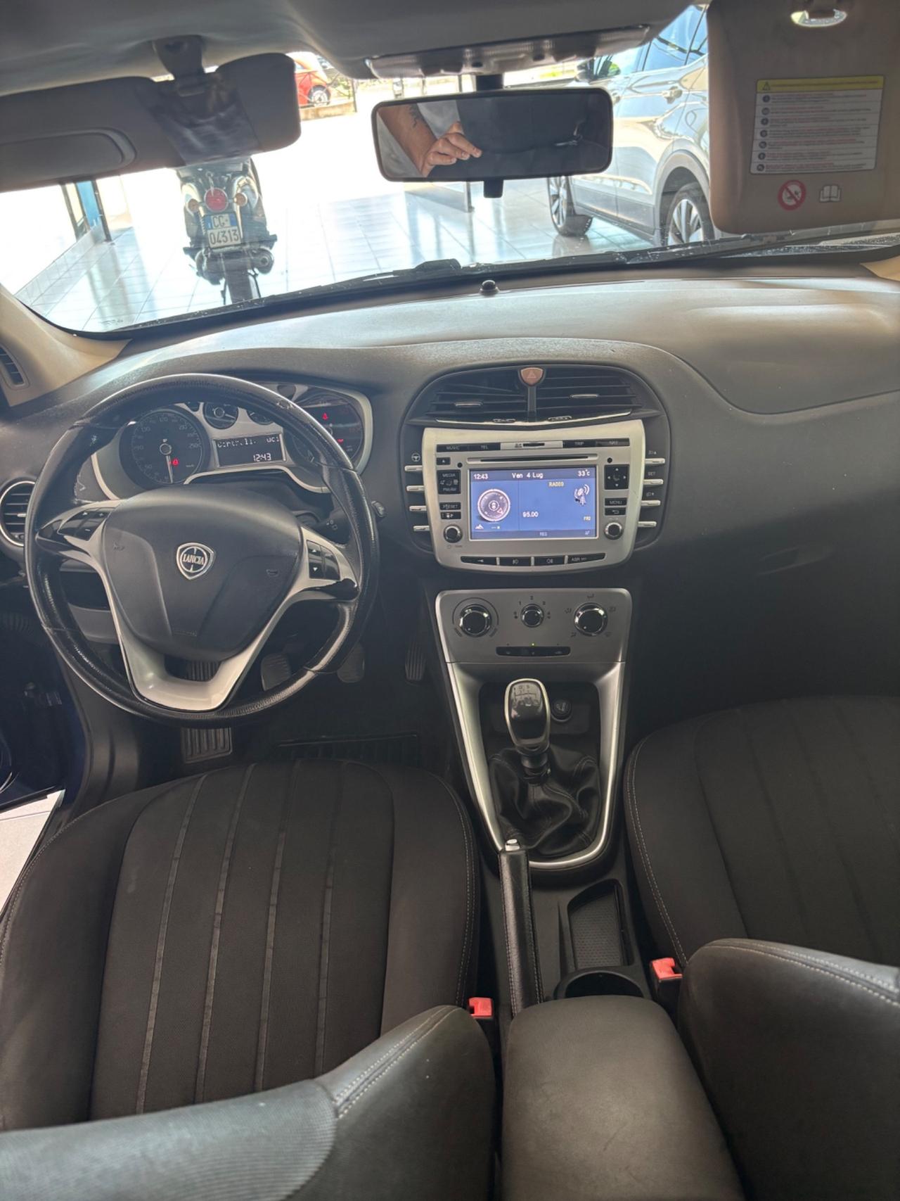 Lancia Delta 1.6 MJT DPF Platino