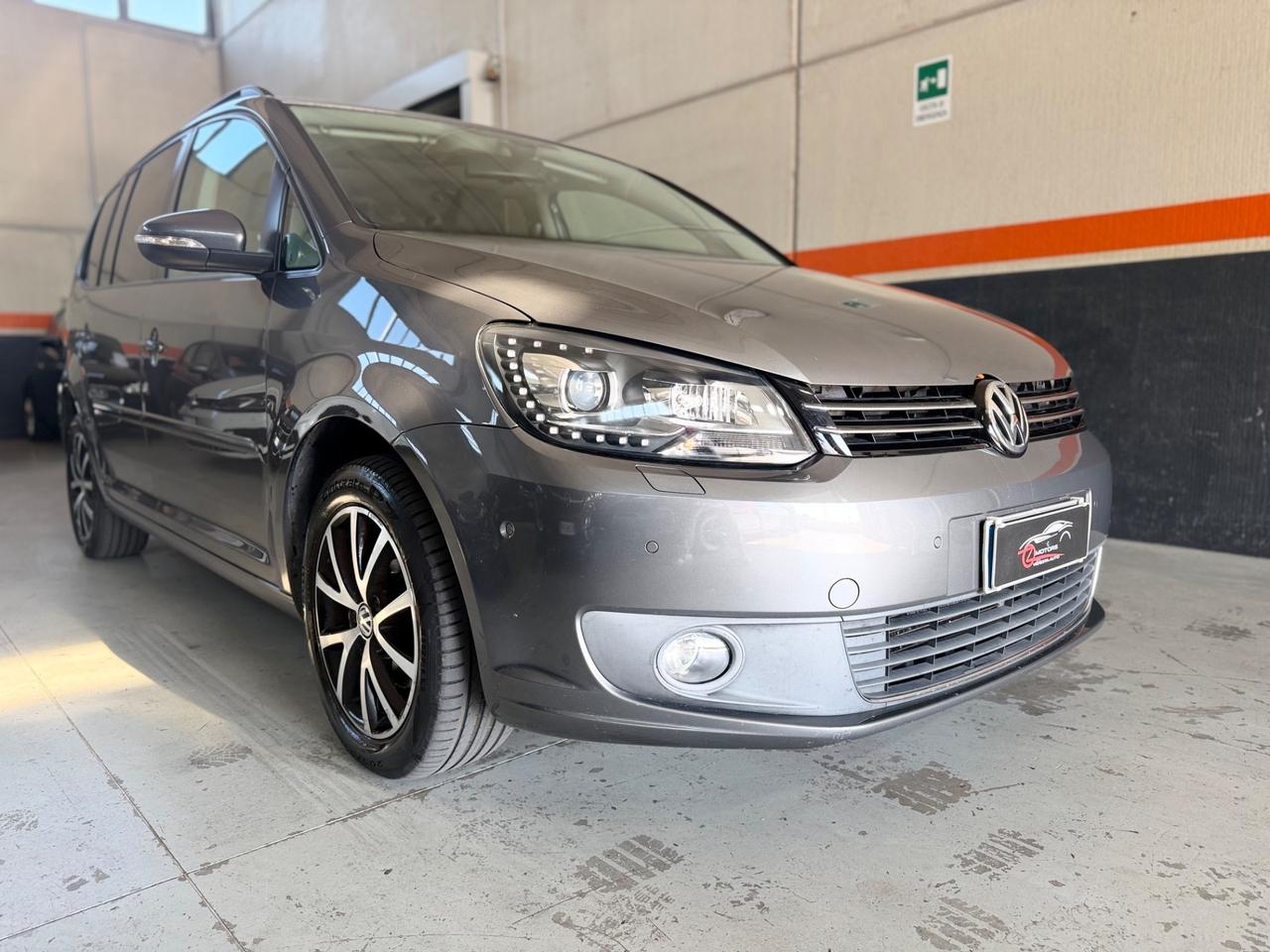 Volkswagen Touran 1.6 TDI Trendline NEOPATENTATI