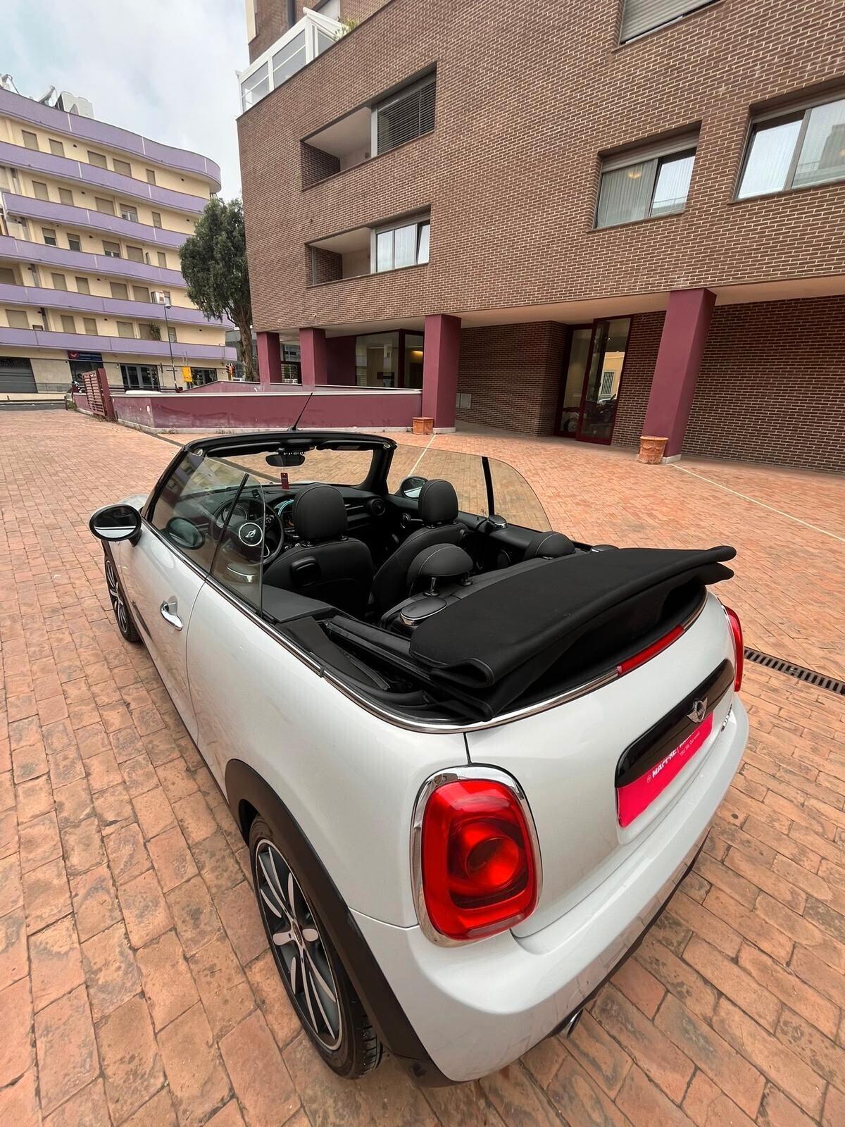 Mini Mini 1.5 Cooper D Cabrio