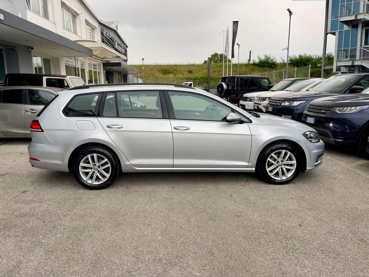 Volkswagen Golf Variant Golf Variant 2.0tdi Business 150cv dsg iva esposta