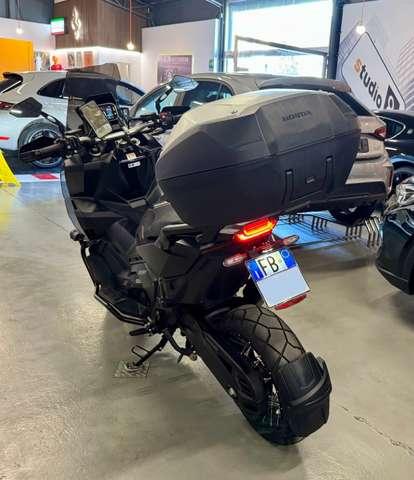 Honda Altro X-ADV 750 Triple Black