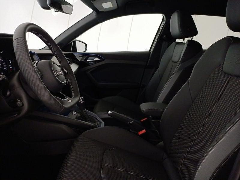 Audi A1 II 2019 Sportback Sportback 30 1.0 tfsi Identity Black 116cv s-tronic