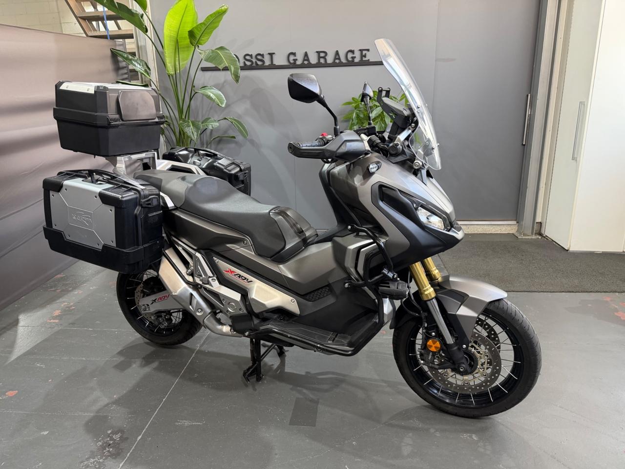 HONDA X-ADV 750 TRAVEL ABS