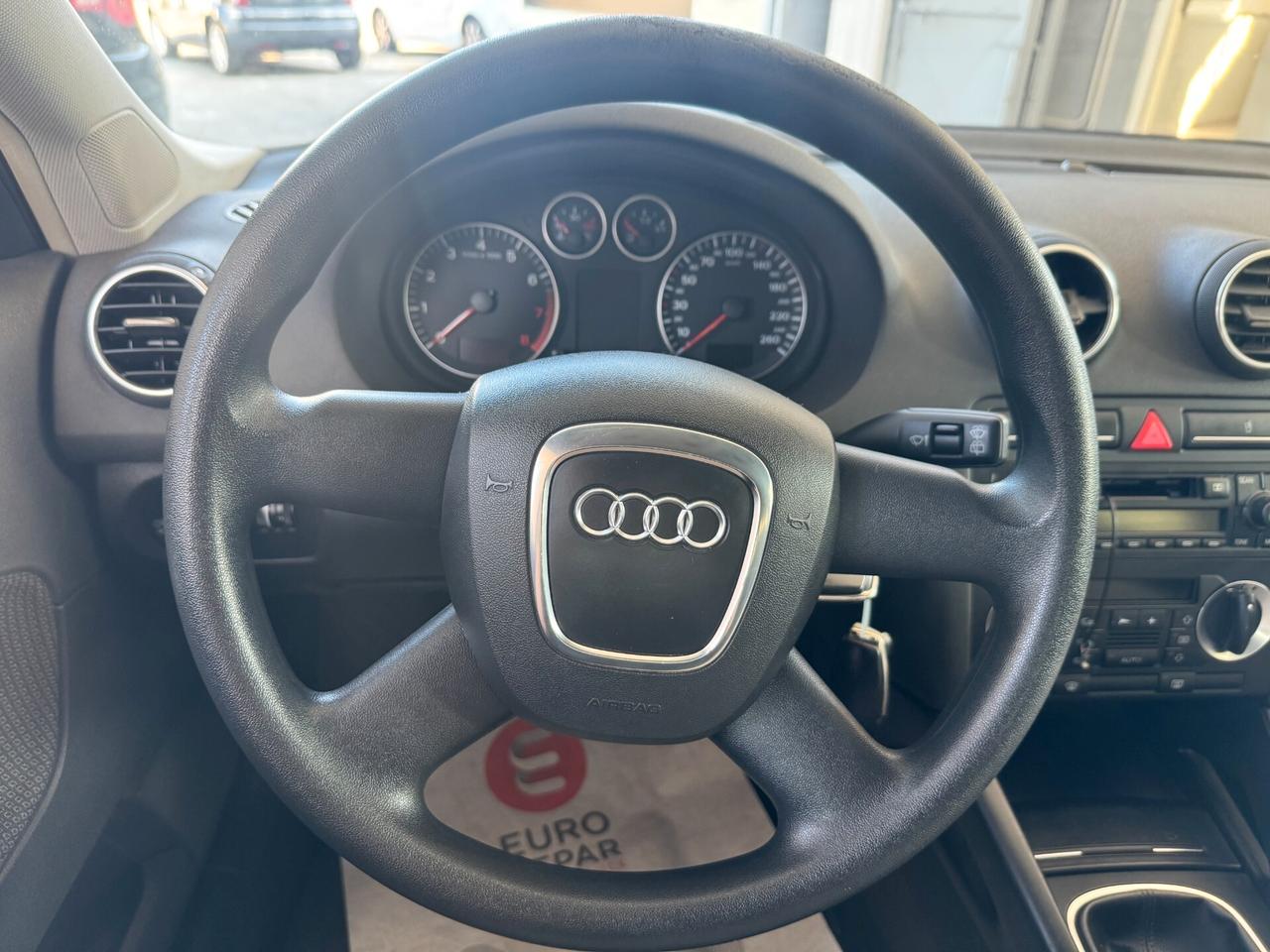 Audi A3 1.6 Attraction
