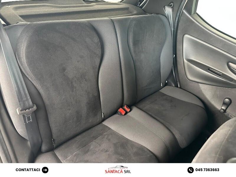 Lancia Ypsilon 1.2 69 CV 5 porte Platinum