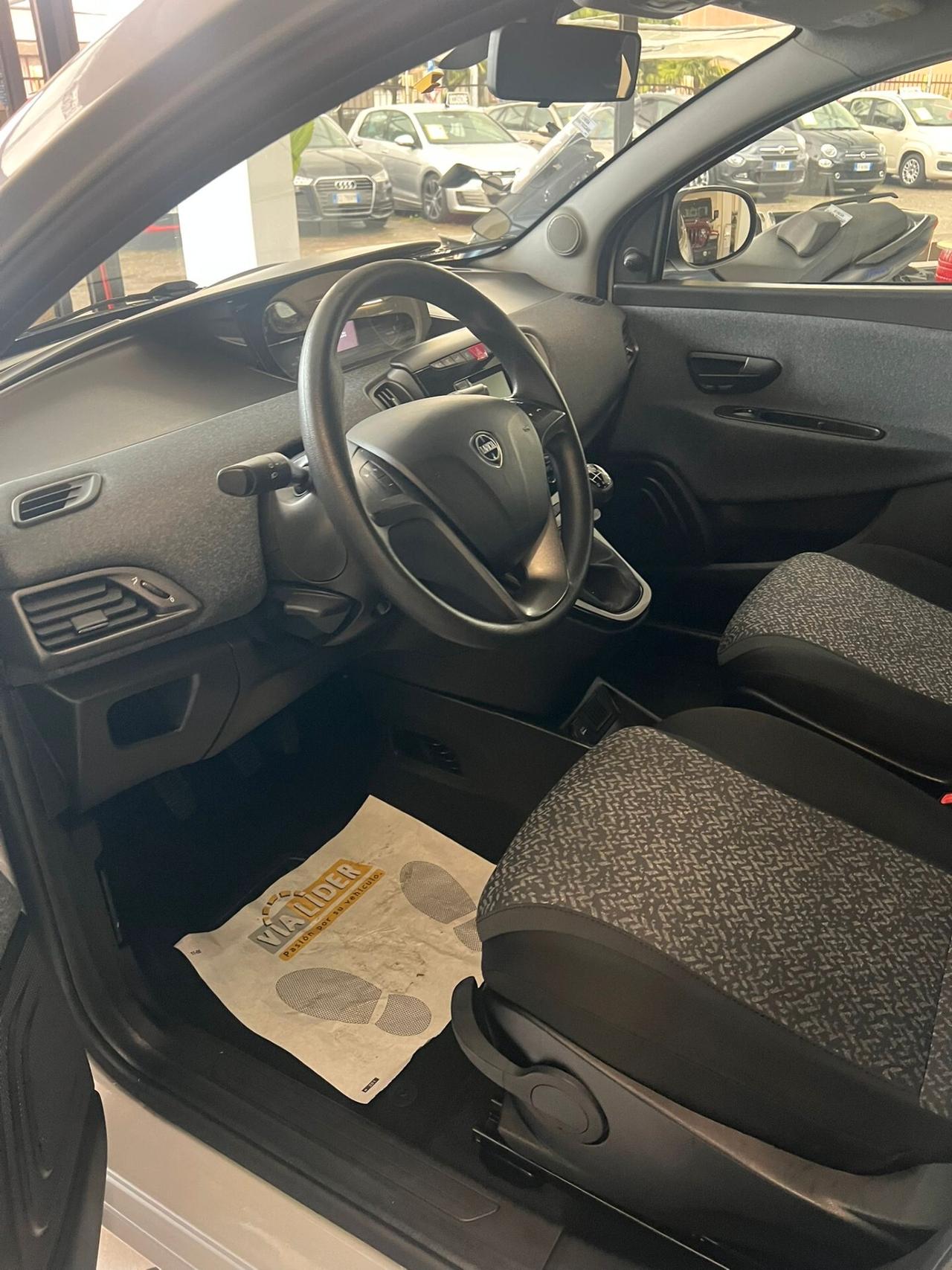 Lancia Ypsilon 1.2 69 CV 5 porte S&S Elefantino Blu