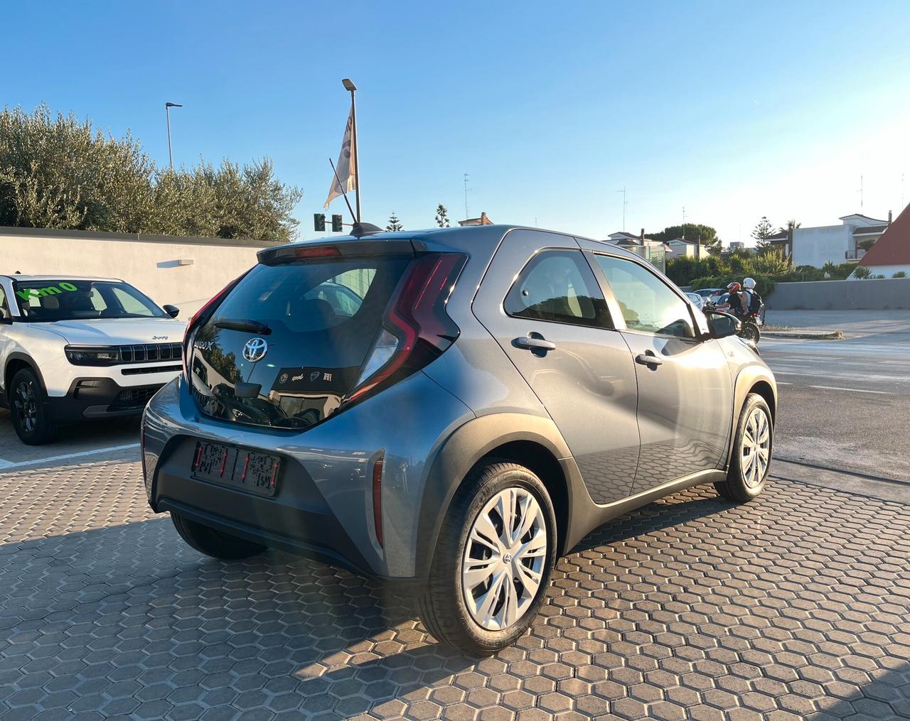 Toyota Aygo X 1.0 VVT-i 72 CV 5 porte Active Km0