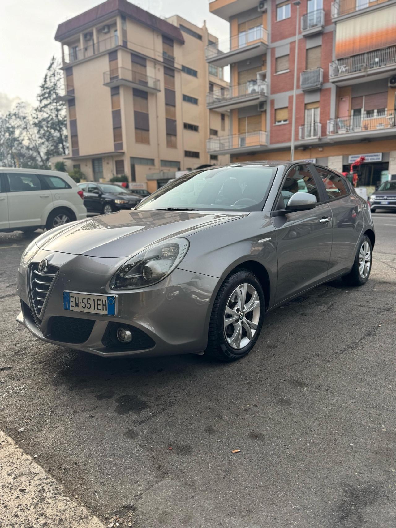 Alfa Romeo Giulietta 1.6 JTDm-2 105 CV Distinctive