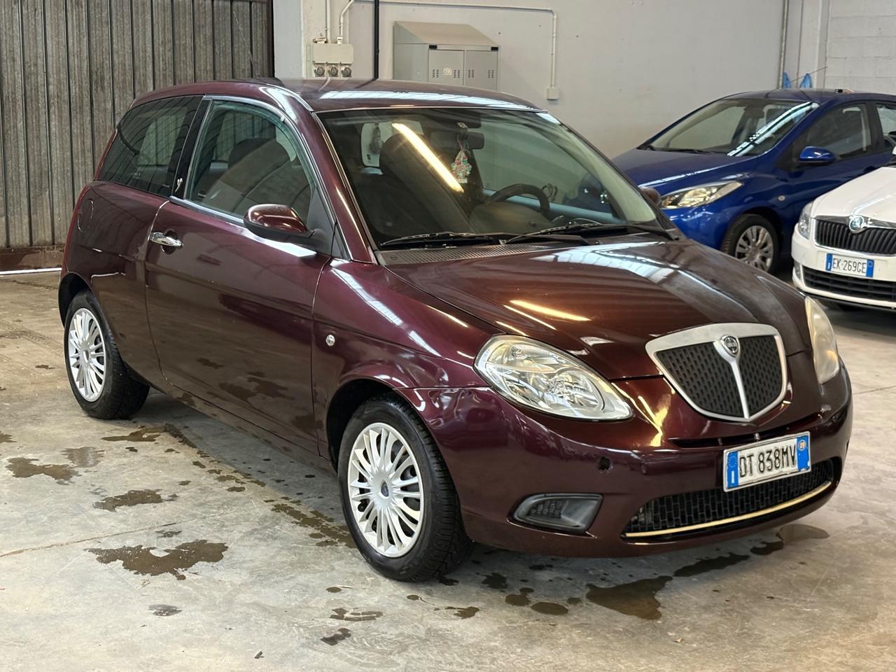 Lancia Ypsilon 1.2 Versus