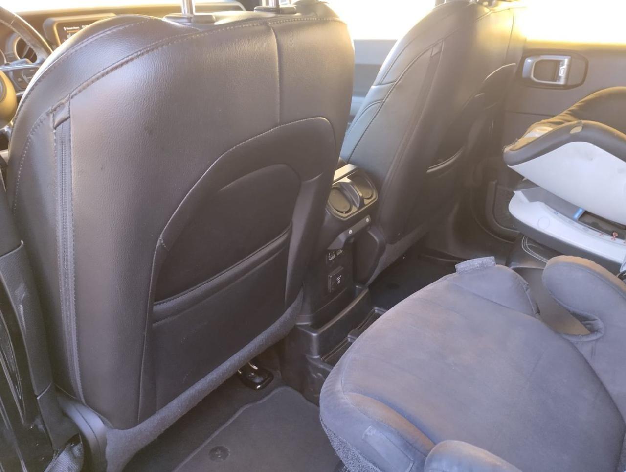 JEEP Wrangler Unlimited 2.2 Mjt II Sahara OVERLAND PACK UNIPRO