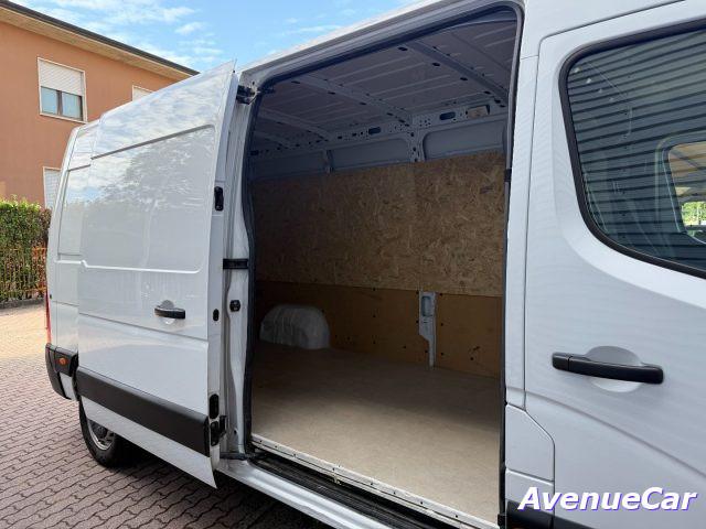 RENAULT Master T35 2.3 dci PL-TA L3H3 PREZZO ? 16.400 + IVA