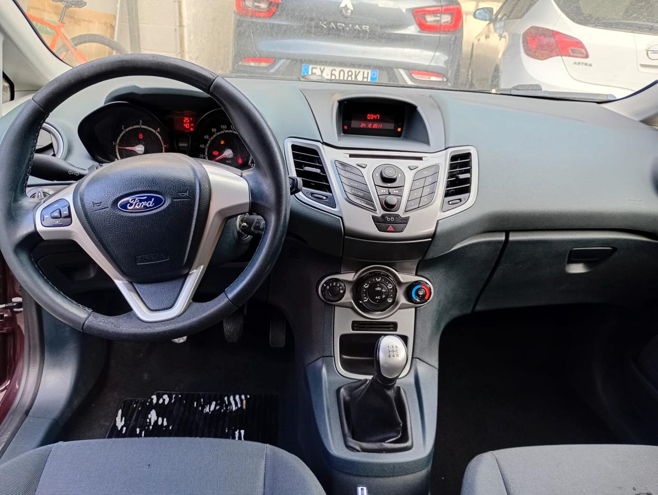 Ford Fiesta 1.4 TDCI Titanium 5 Porte – Economica e Affidabile