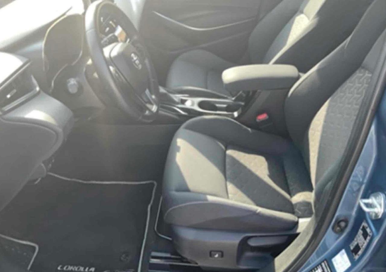 Toyota Corolla Touring Sports 1.8 Hybrid Business Tech