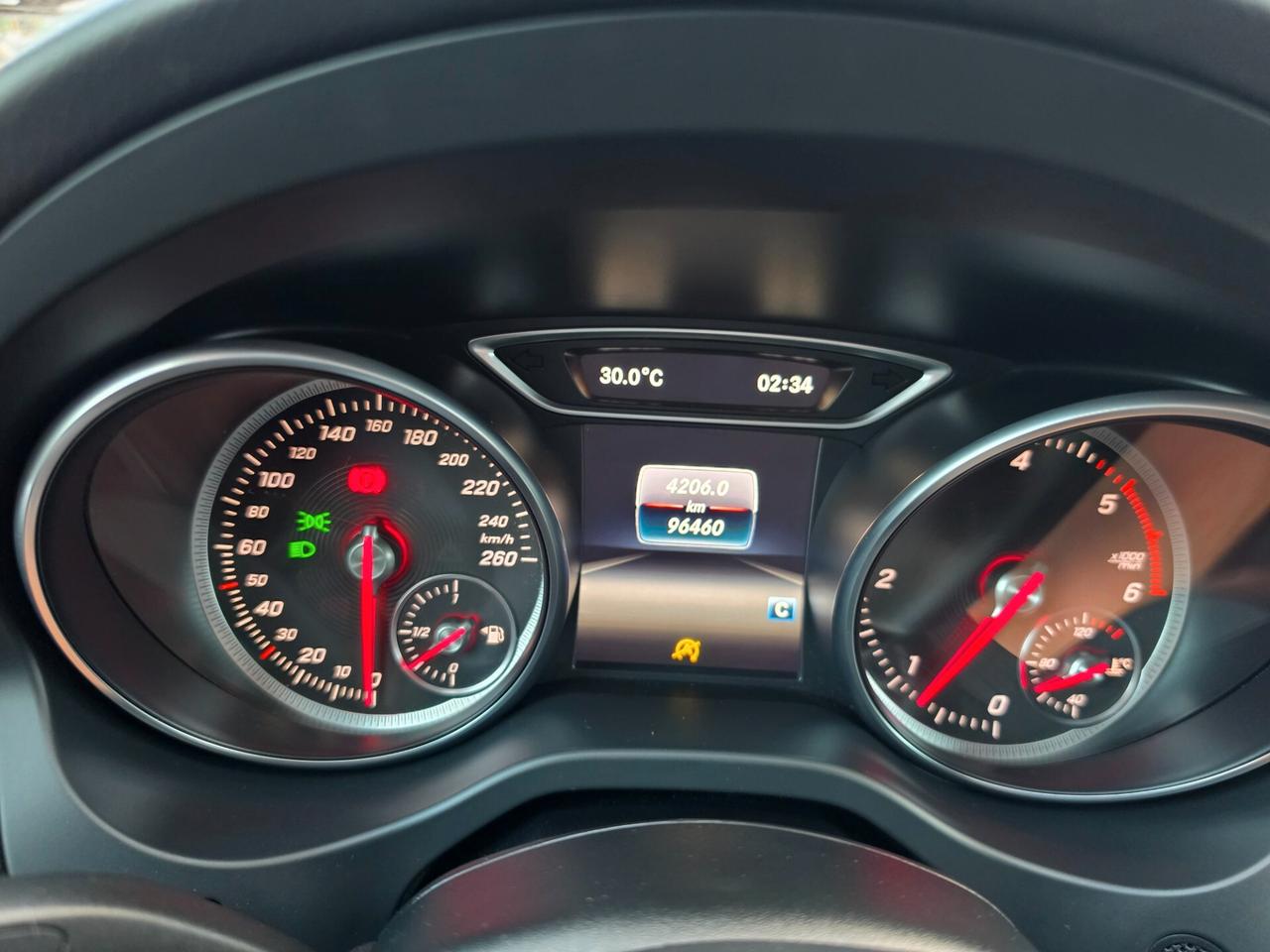 Mercedes-benz GLA 200 d Premium amg manuale