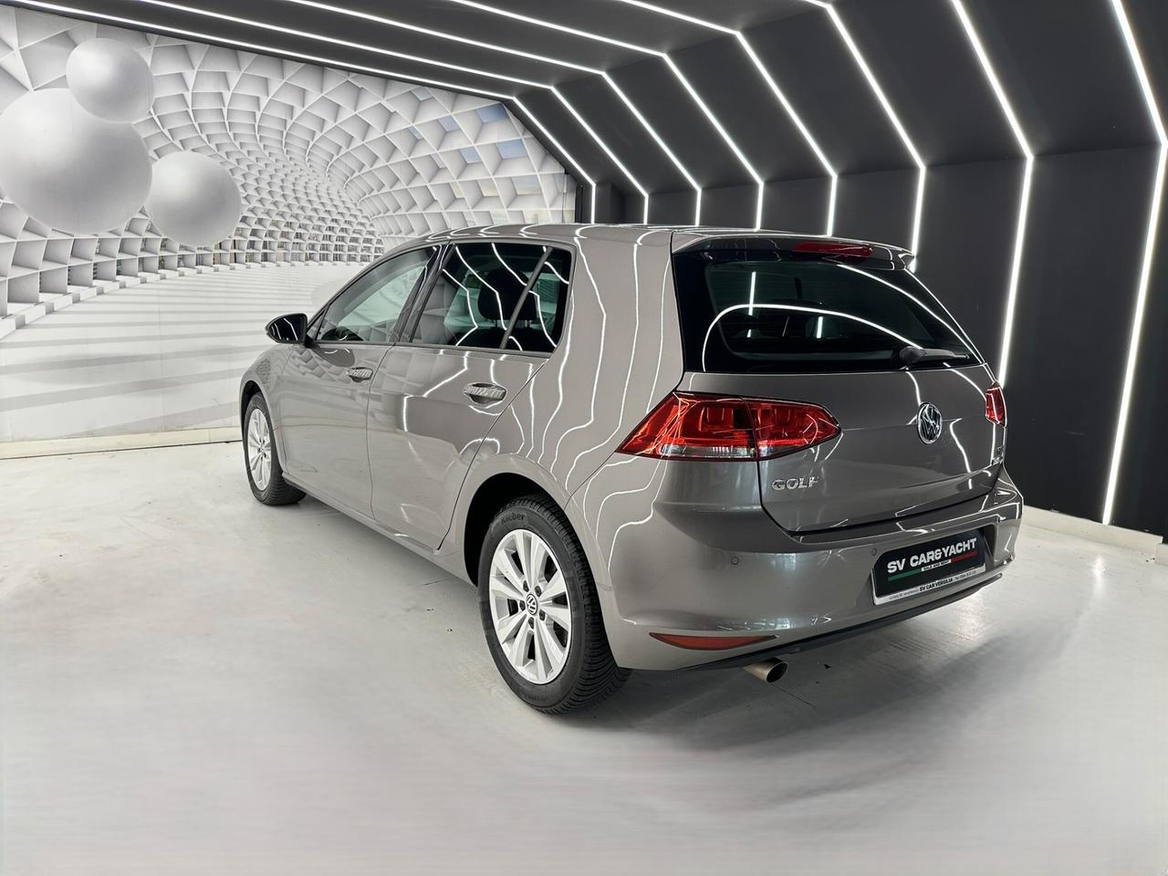 Volkswagen Golf 5p 1.6 110cv - AUTOMATICO-KM CERTIFICATI-PERMUTE