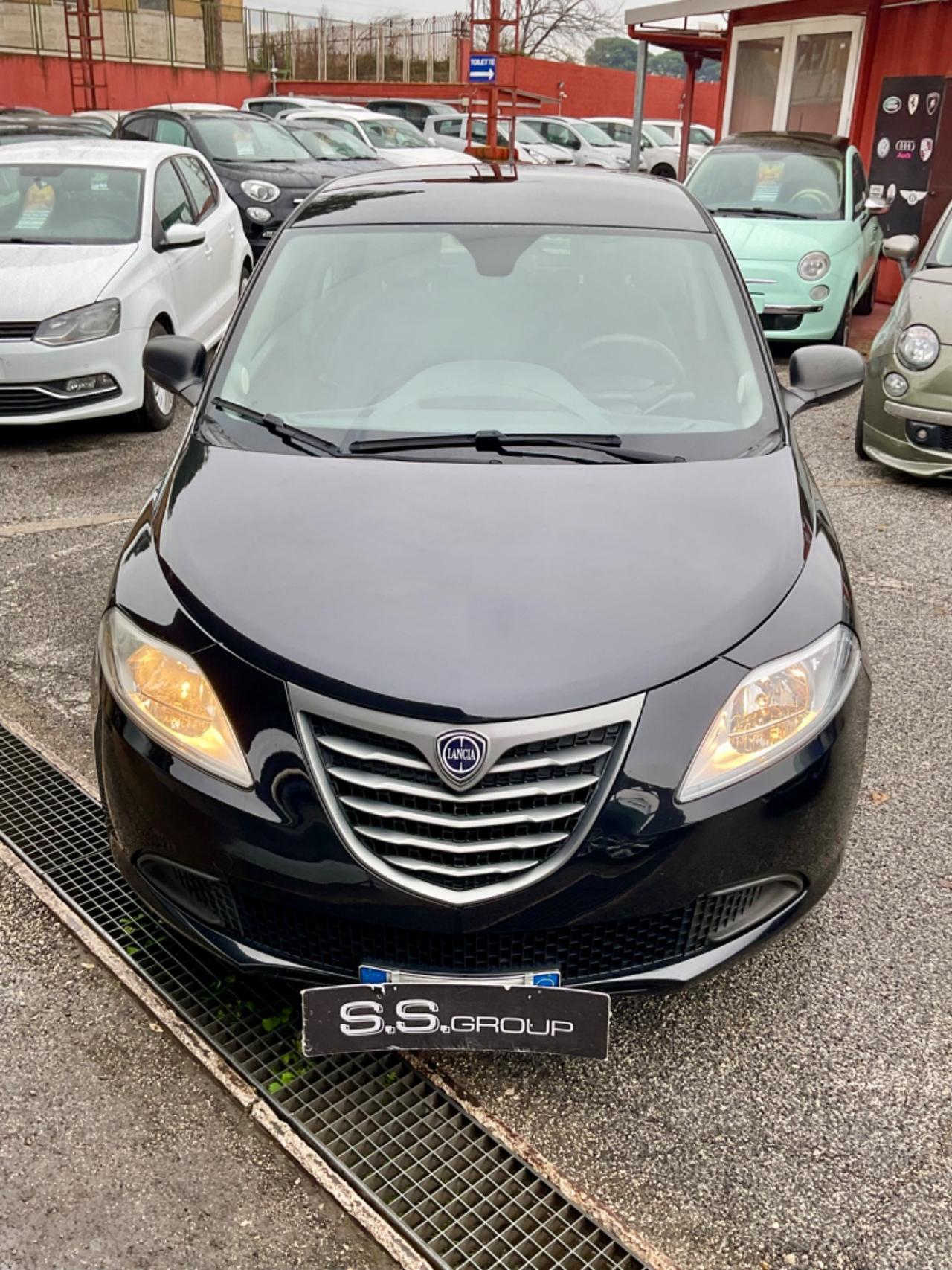 Ypsilon 1.3 MJT 16V 95 CV- S Momodesign-unipro-rate