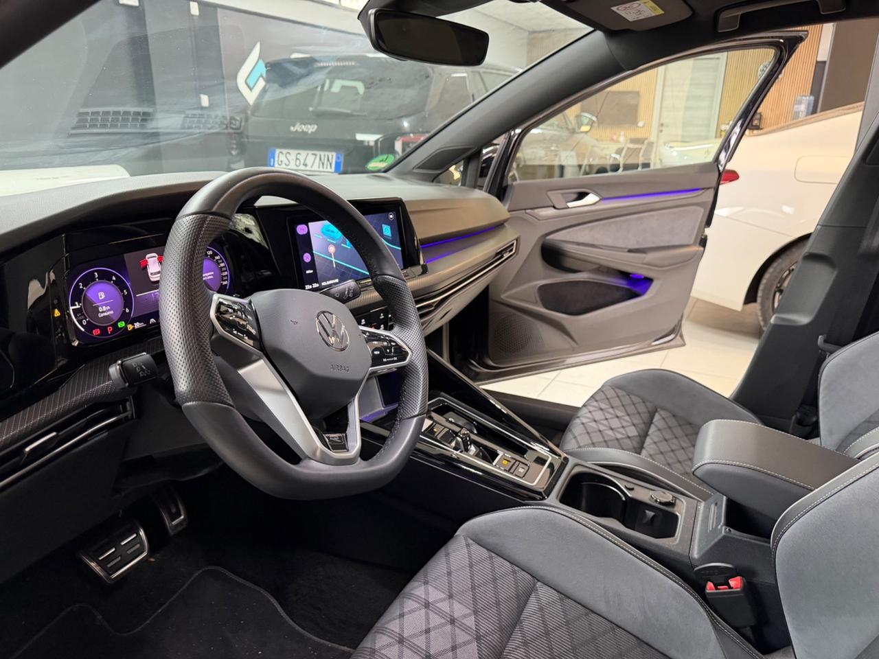 Volkswagen Golf 2.0 TDI 150 CV DSG SCR R-Line