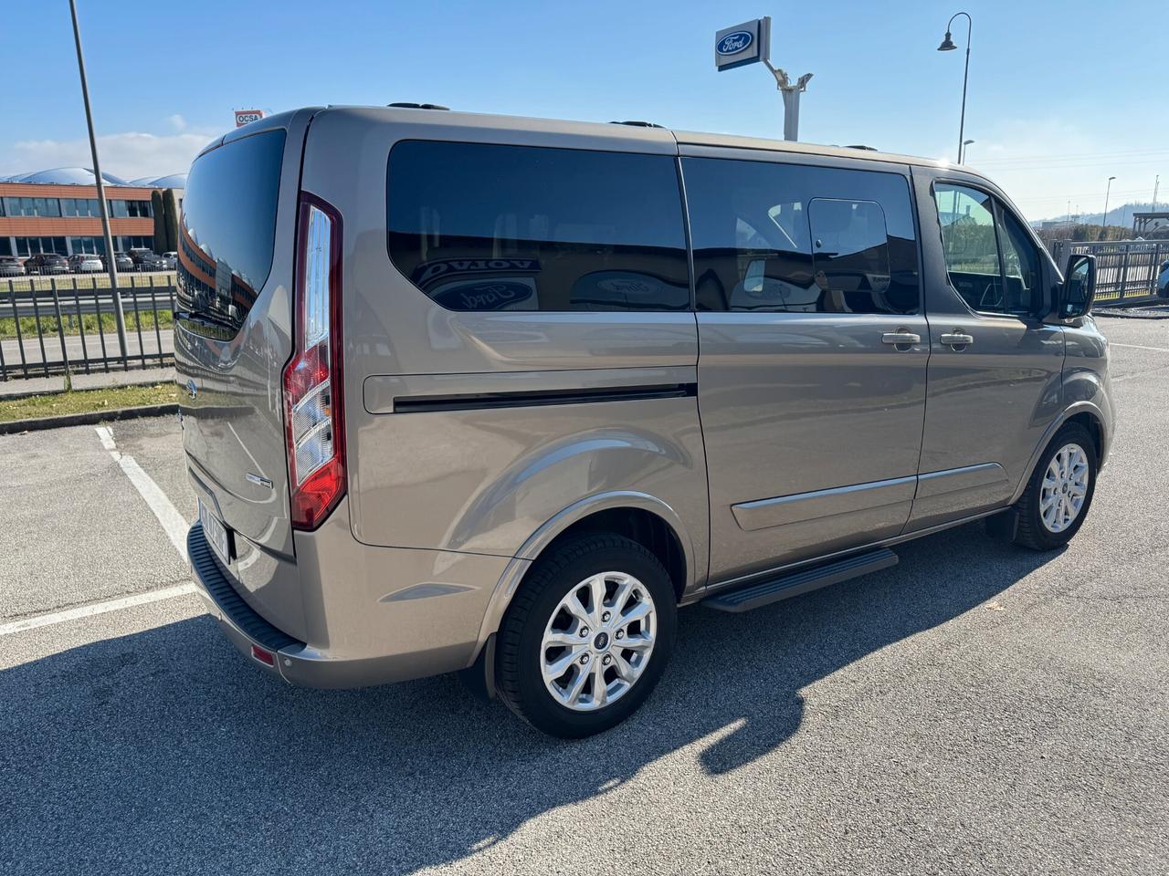 Ford Tourneo Custom Tit 2.0EcoBlue-Hybrid 130CV 8p.