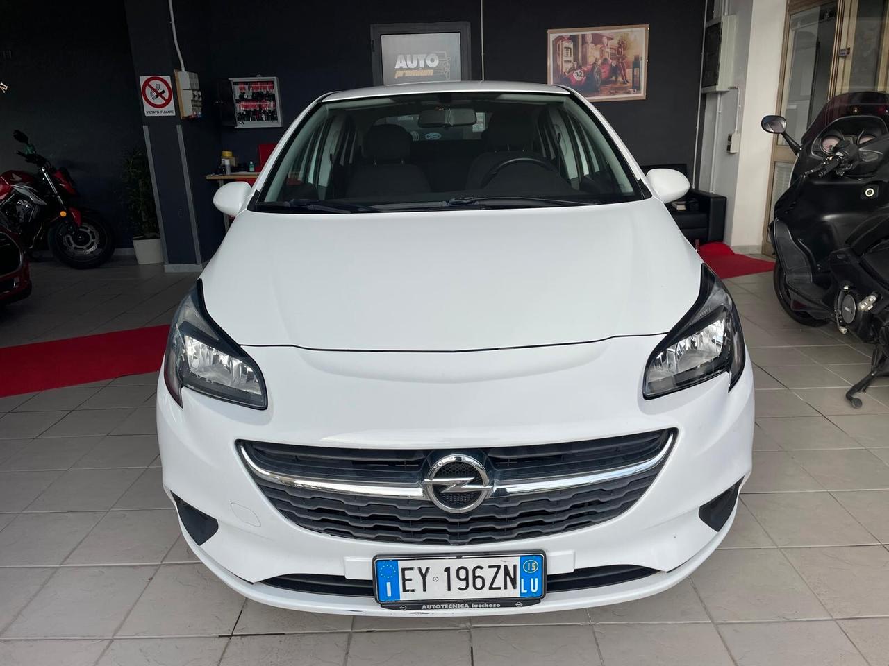 Opel Corsa 1.2 5 porte n-Joy