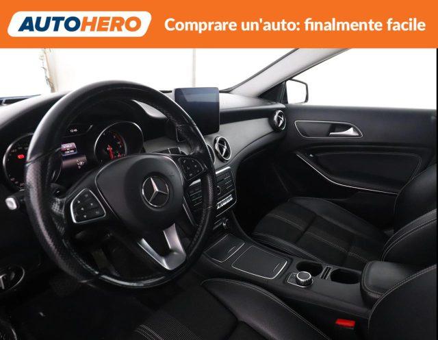 MERCEDES-BENZ GLA 200 d Automatic Sport