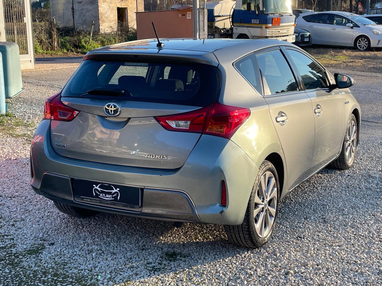 Toyota Auris 1.8 Hybrid Executive