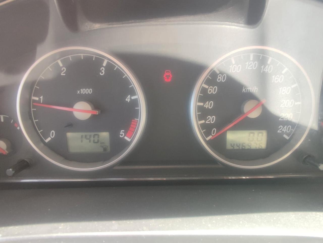 Ford Mondeo 2.0 TDDi cat 4p. Ghia