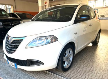 Lancia Ypsilon 5 Porte Ypsilon 1.2 8v Silver s&s 69cv