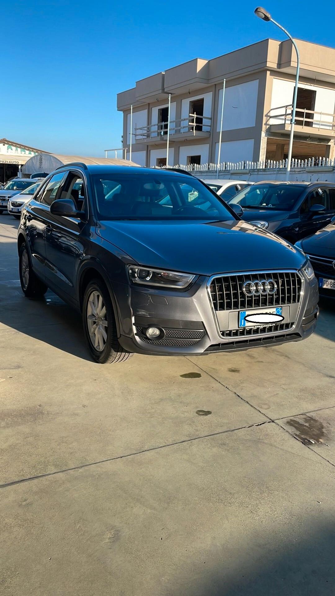 AUDI Q3