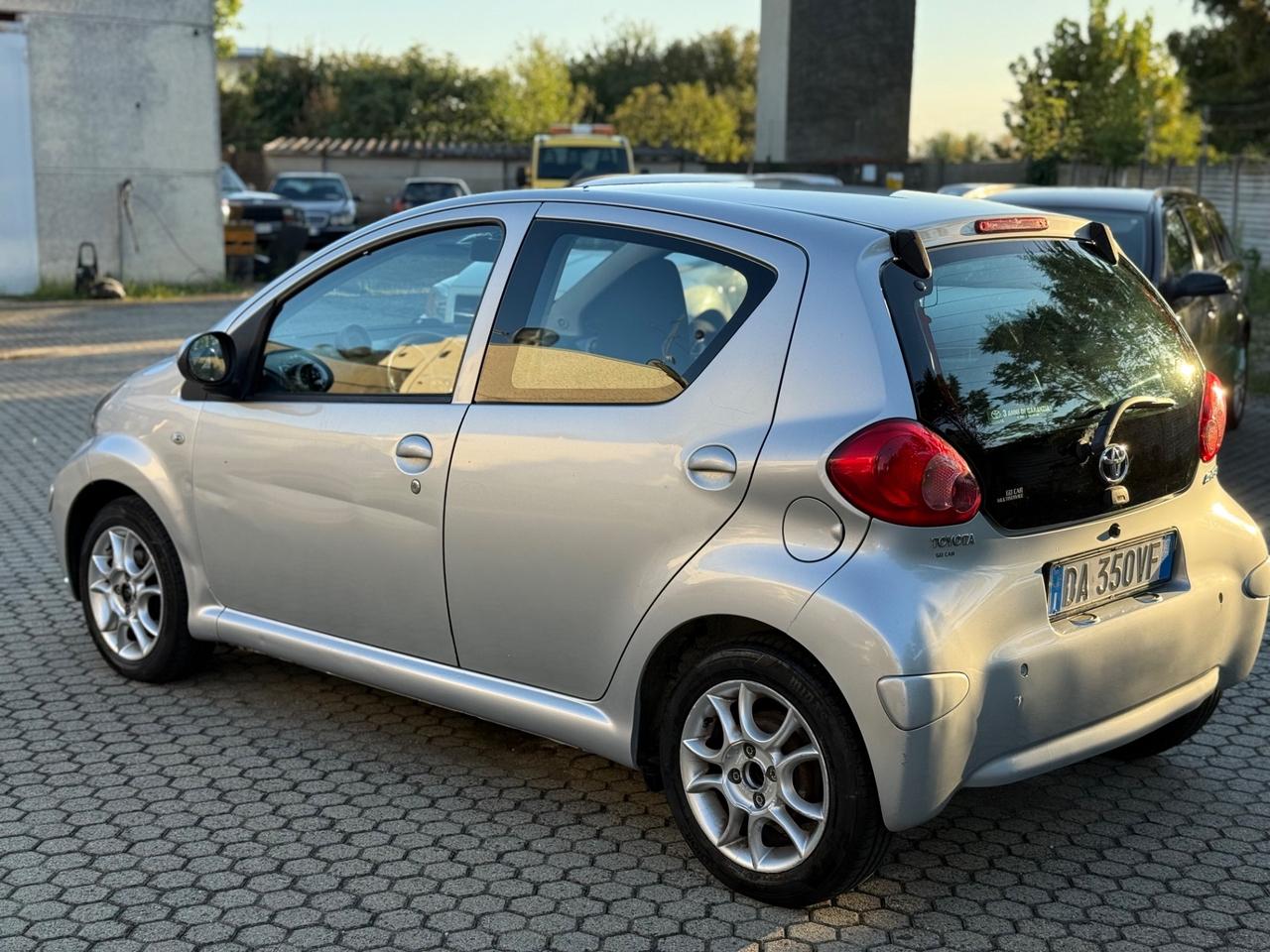 Toyota Aygo 1.0 12V VVT-i 5 porte