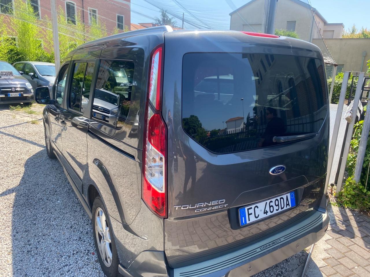 Ford Tourneo Connect 7 POSTI TDCi 120 CV Titanium